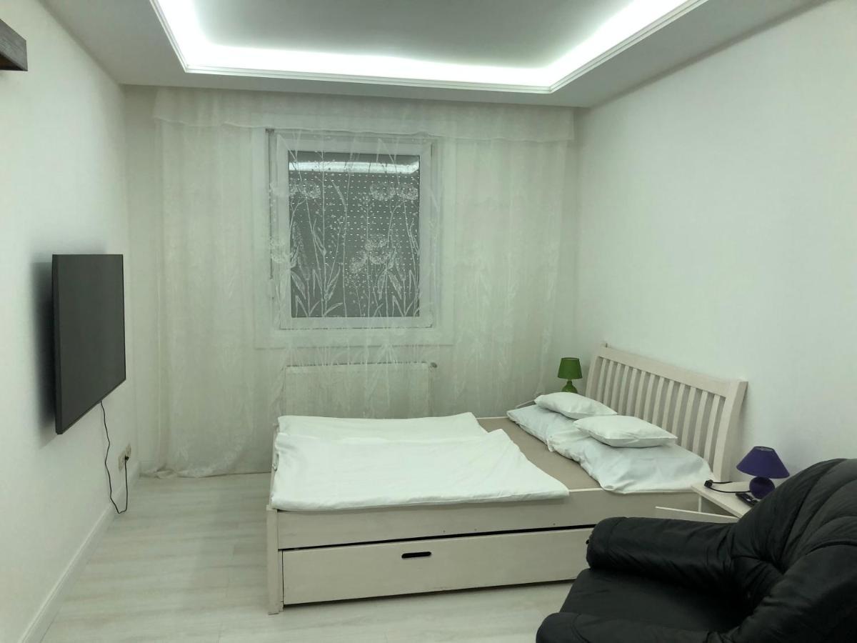 Bezso Apartman Hajdúszoboszló Extérieur photo